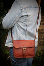 Load image into Gallery viewer, KAI, LEATHER SHOULDER BAG, SMALL (9")