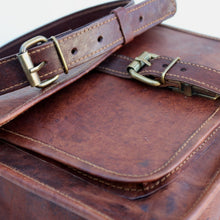 Load image into Gallery viewer, PLUTO, LEATHER SHOULDER BAG, MEDIUM (11")