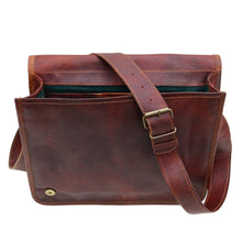 Load image into Gallery viewer, SAGA, LEATHER MESSANGER BAG, A4(13")
