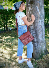 Load image into Gallery viewer, PAX, LEATHER SATCHEL, MEDIUM (11")
