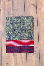 Load image into Gallery viewer, WOOL SCARF 9
